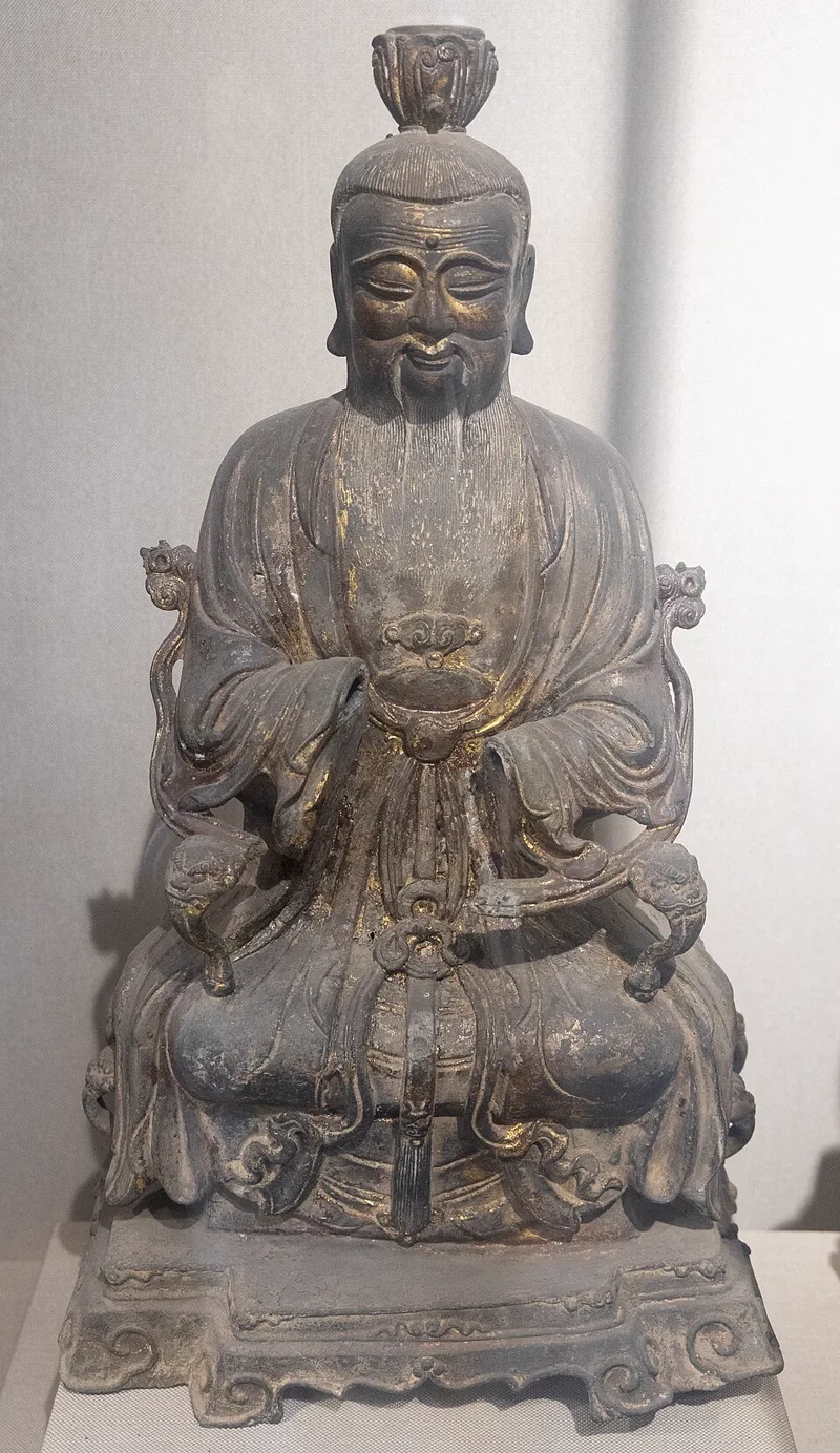 明代道德天尊鎏金铜造像，禄丰恐龙博物馆藏